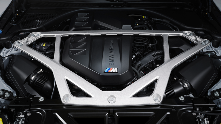 بی ام و M4 CSL مدل ۲۰۲۳